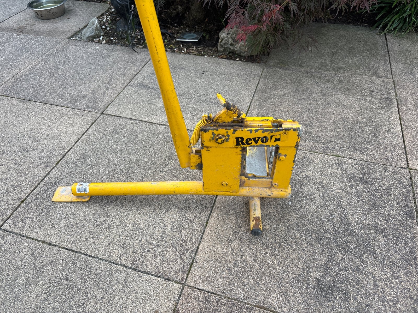 Revo  4 zijdige steenknipper, Doe-het-zelf en Verbouw, Gereedschap | Handgereedschap, Ophalen of Verzenden, Gebruikt, Snijgereedschap