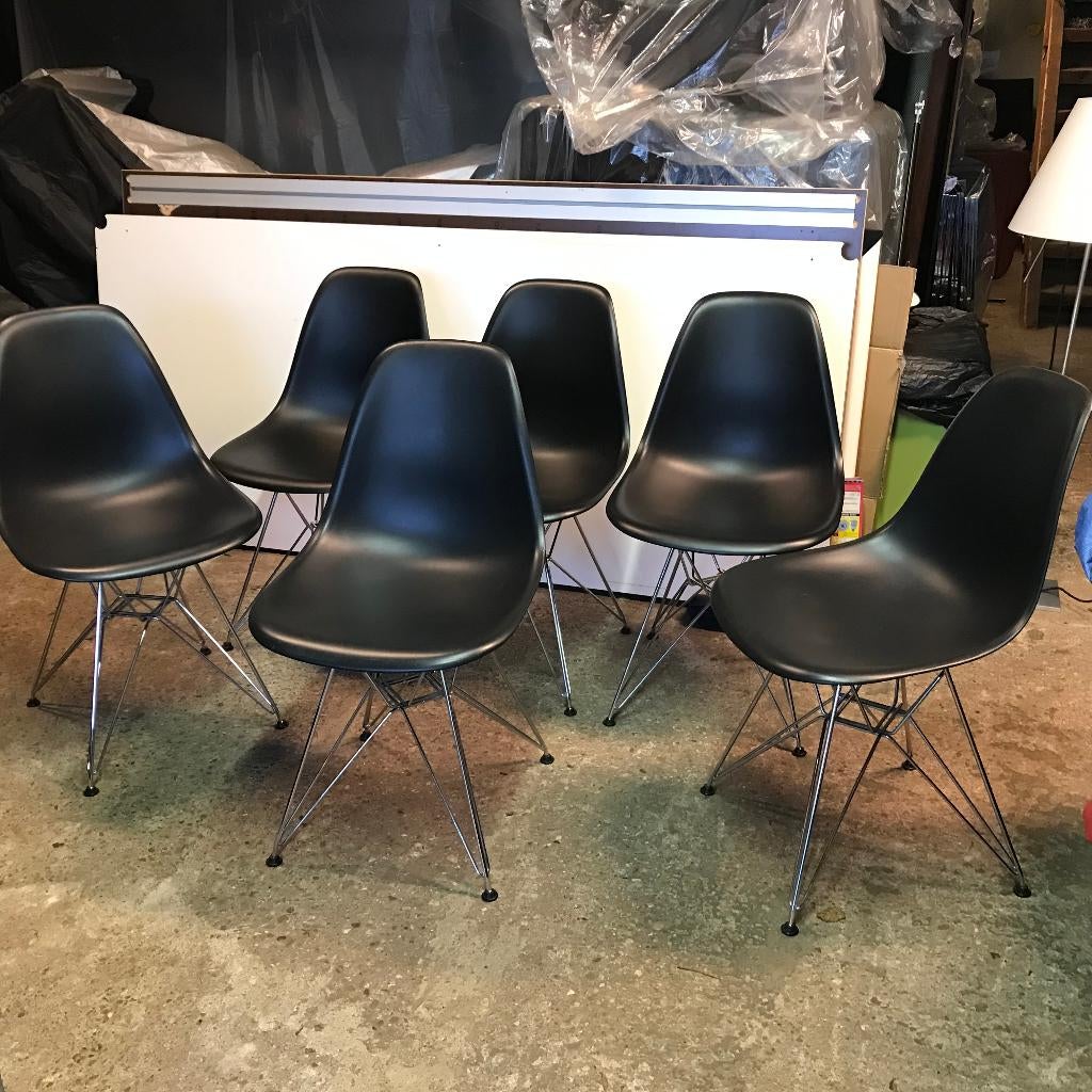 6  Vitra DSR Eames plastic chair design stoel zwart 46 cm, Gebruikt, Zwart, Ophalen of Verzenden, Nvt