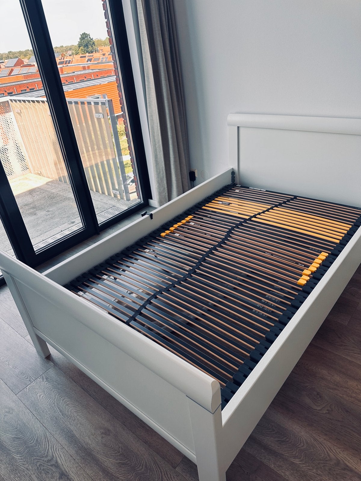 Elektrisch verstelbaar bed 120 x 200 cm – Bossflex 600, Ophalen, Eenpersoons, Wit, 120 cm