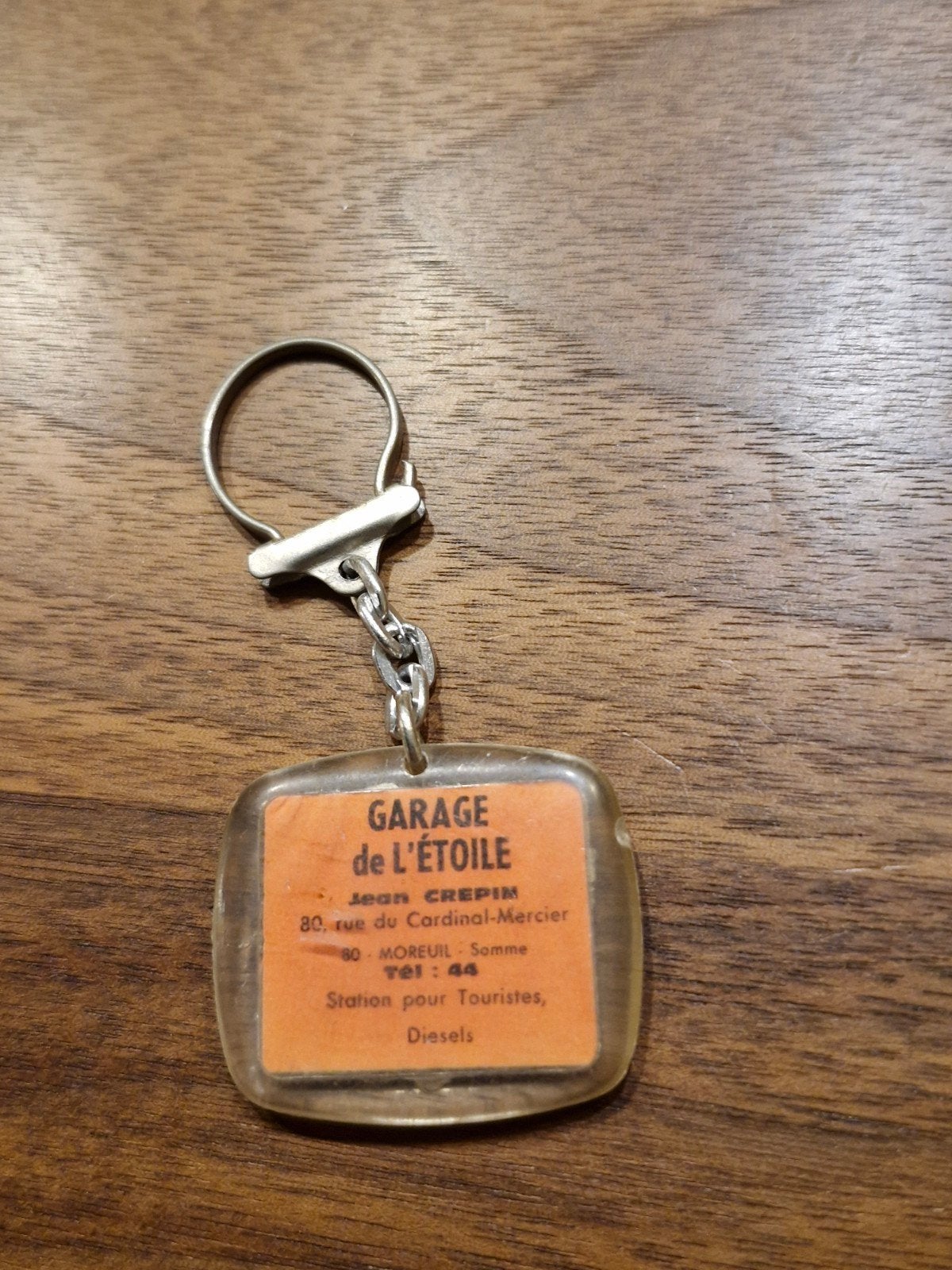 065 Vintage FINA Garage de l'Étoile sleutelhanger, Verzamelen, Ophalen of Verzenden, Gebruikt, Merk