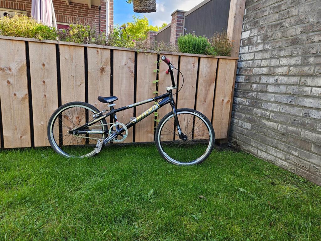 Meybo Expert XL Holeshot BMX, Fietsen en Brommers, Fietsen | Crossfietsen en BMX, Gebruikt, Velgrem, Meybo, Aluminium