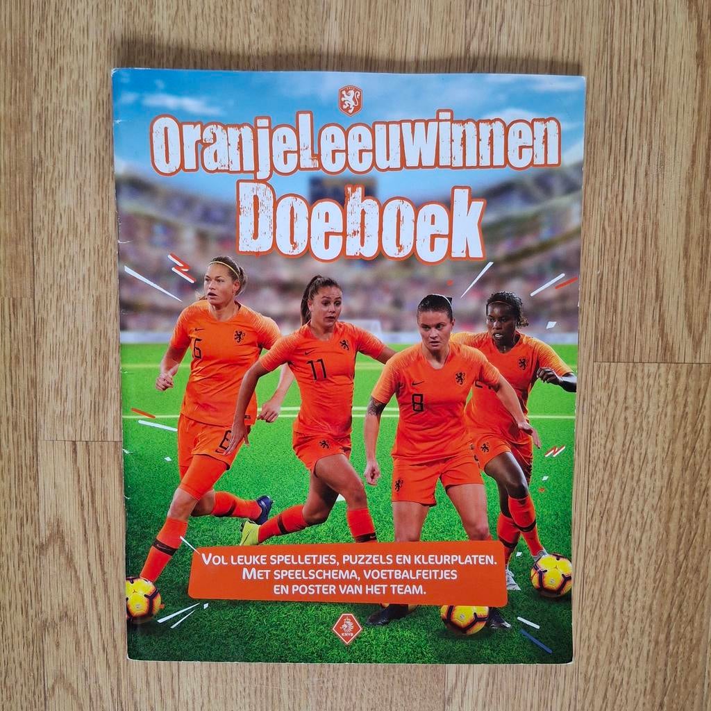 Oranje Leeuwinnen Doeboek 2019, Ophalen of Verzenden, Gebruikt, Overige binnenlandse clubs, Boek of Tijdschrift