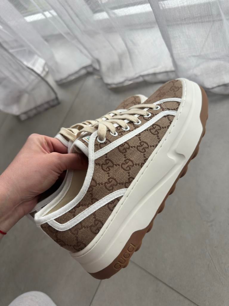 sneakers met GG-patroon 43, Kleding | Dames, Ophalen of Verzenden, Zo goed als nieuw, Maat 39 t/m 42, Sokken en Kniesokken