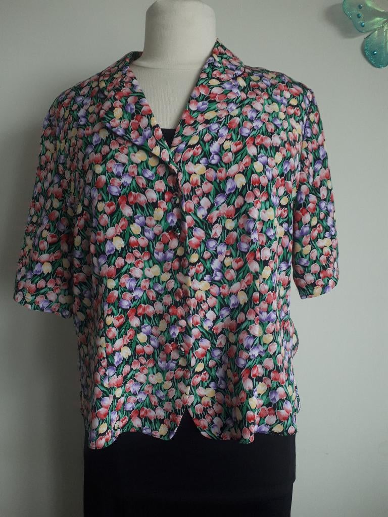 Blouse Met Tulpen maat 44 verzwenden gratis, Kleding | Dames, Verzenden, Zo goed als nieuw, Maat 42/44 (L), Overige kleuren