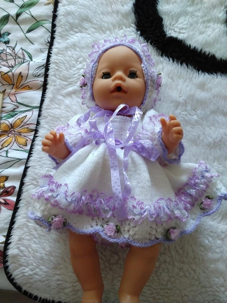 Babyborn met nieuwe handgemaakte kleding, Ophalen of Verzenden, Zo goed als nieuw, Babypop