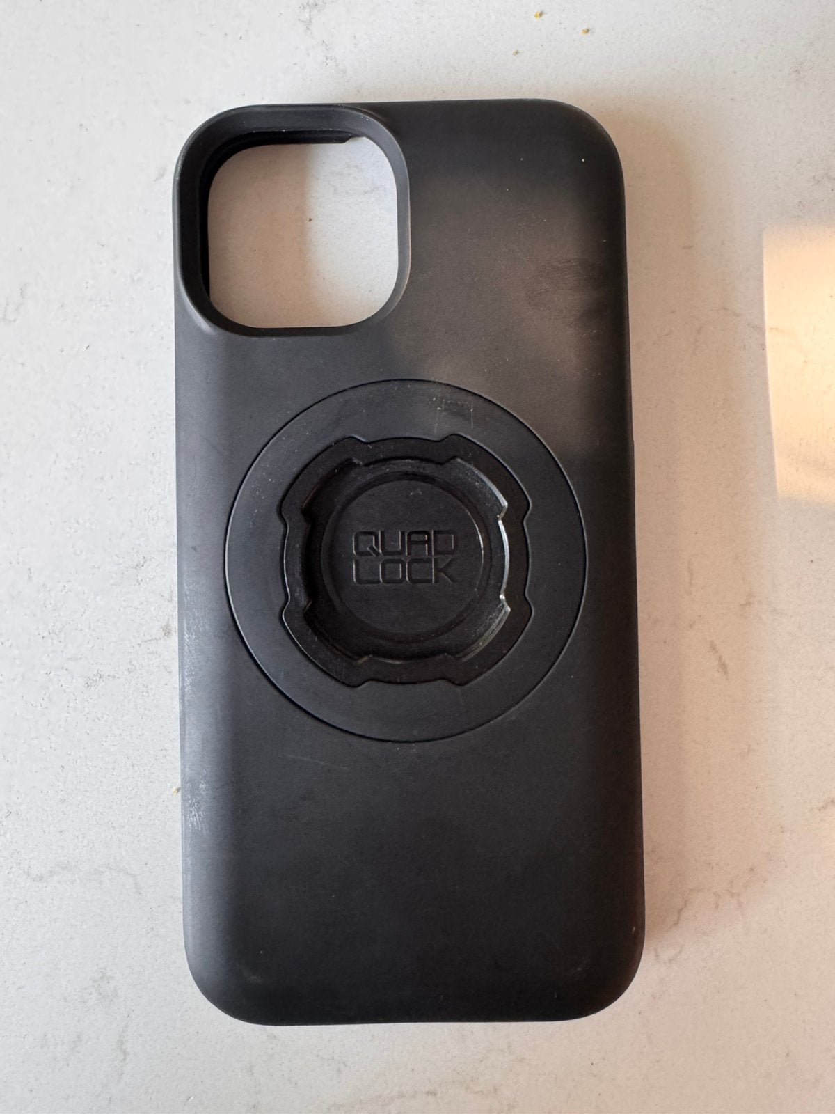 Quad lock hoes voor Iphone 15, Verzenden, Zo goed als nieuw