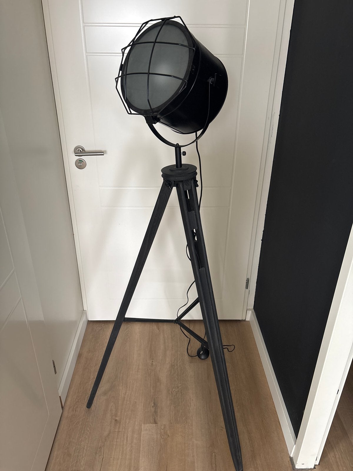 Industriële Vloerlamp Zwart met Statief - Spotlight Design, Ophalen, E27 (groot), Zo goed als nieuw, Metaal