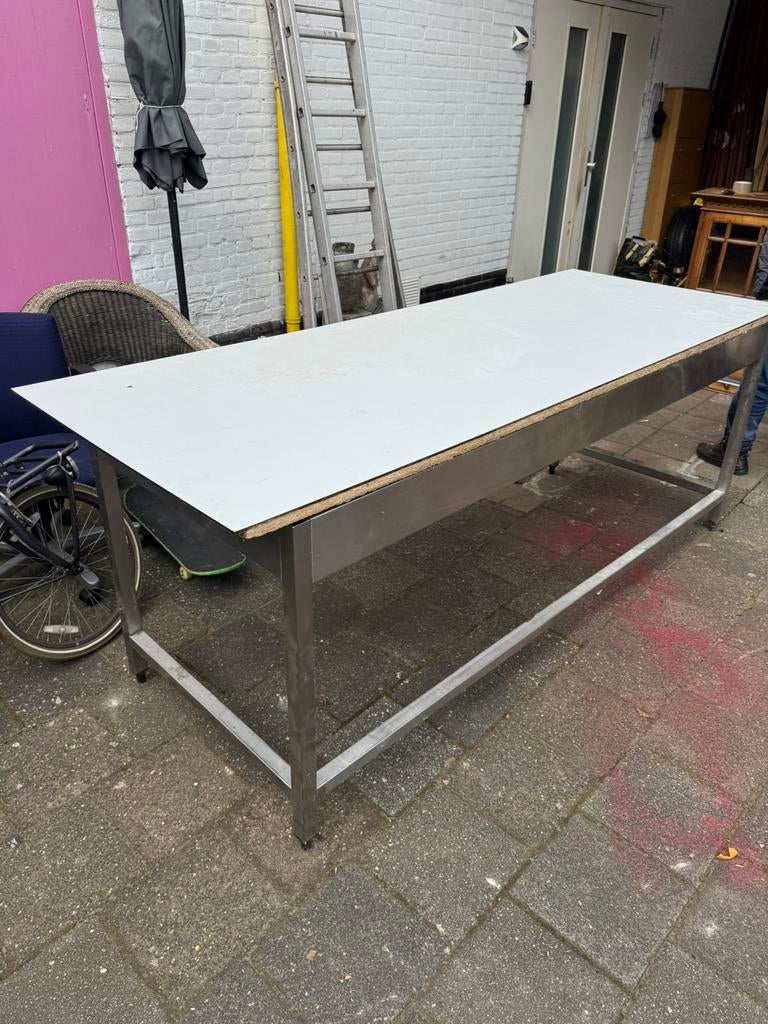RVS werktafel 220 cm lang 80 cm breed 90 cm hoog, Tuin en Terras, Ophalen, Zo goed als nieuw, Rechthoekig, Rvs