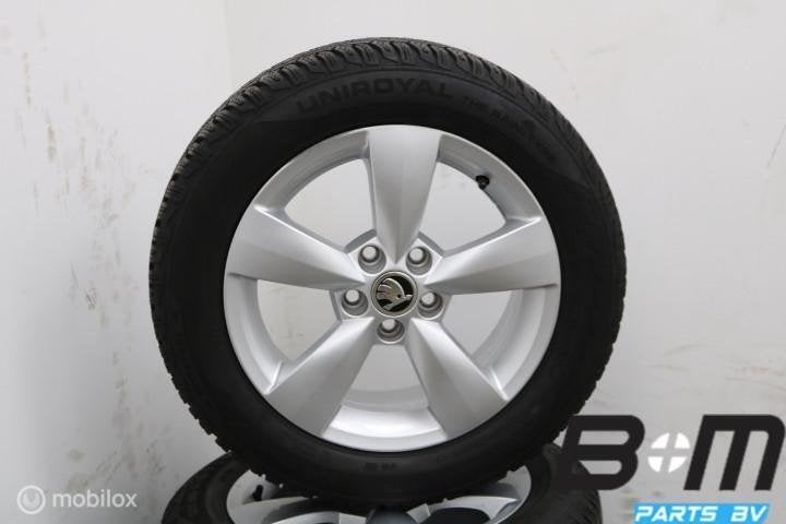 WINTER! ORIGINEEL! 15 inch velgen Skoda Fabia 2! 5JA601025, Auto-onderdelen, Banden en Velgen, Gebruikt, 15 inch, Banden en Velgen