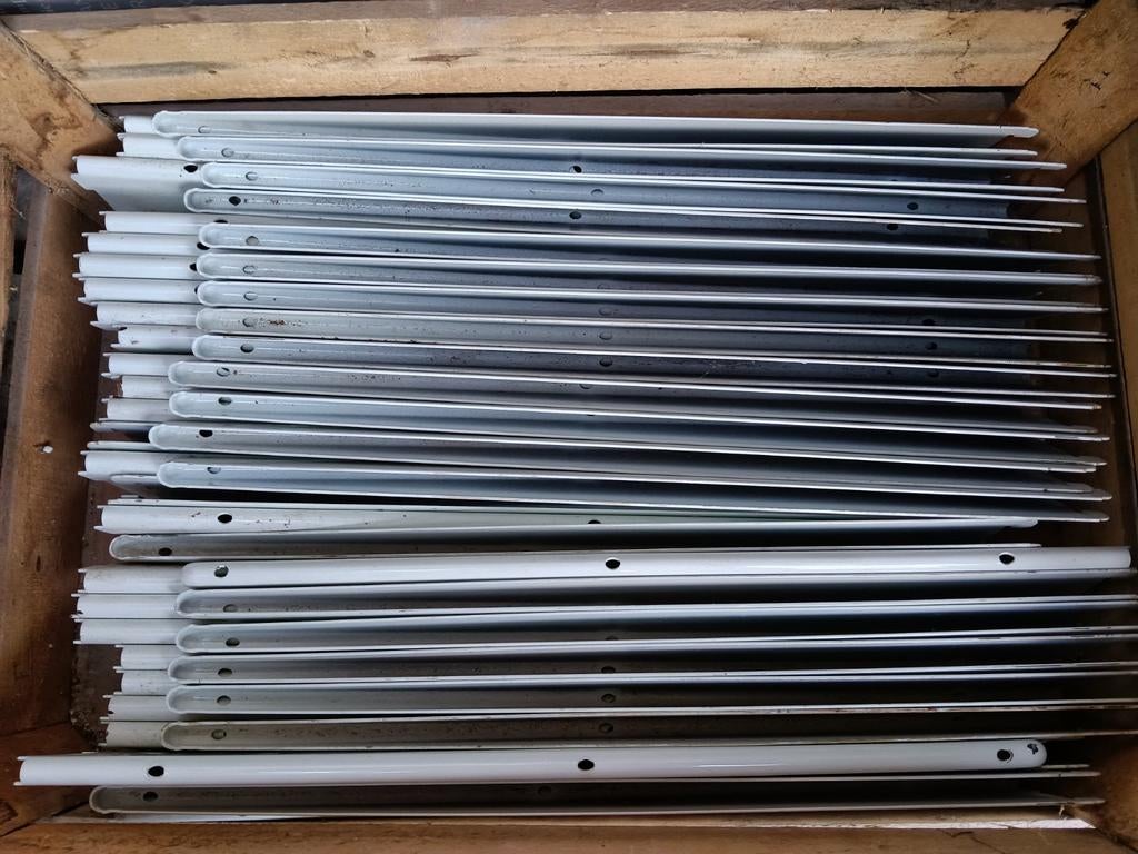 47 dubbele plankdragers - Wit - Voor wandplanken, Ophalen, Gebruikt