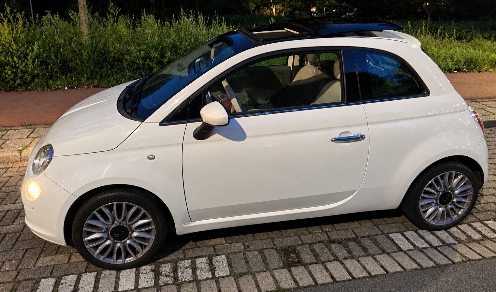 Fiat 500 1.2 Lounge | Panoramadak | Airco., Wit, Handgeschakeld, Particulier, Onderhoudsboekje