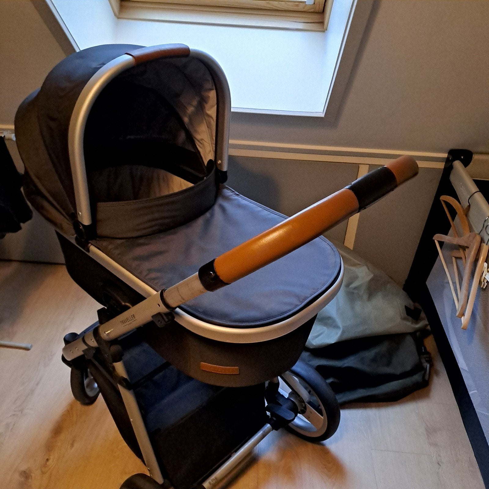 Mutsy Traveller 3-in-1 Combiwagen met accessoires, Ophalen