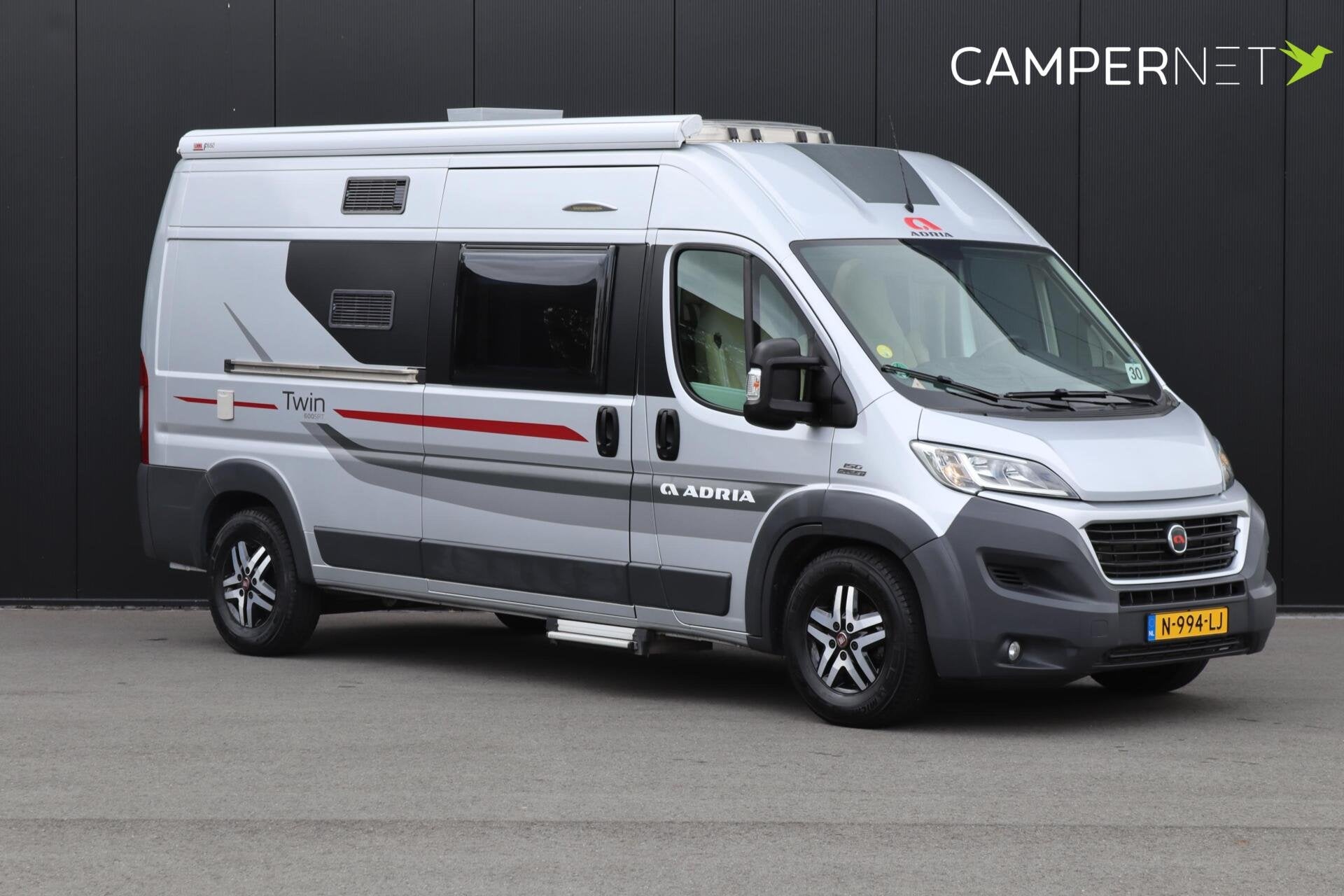 Adria TWIN 600 SPT Multijet 150pk | Omvormer | Luifel | Trek, Buscamper of Camperbus, ABS, Tot en met 2, 6 tot 7 meter