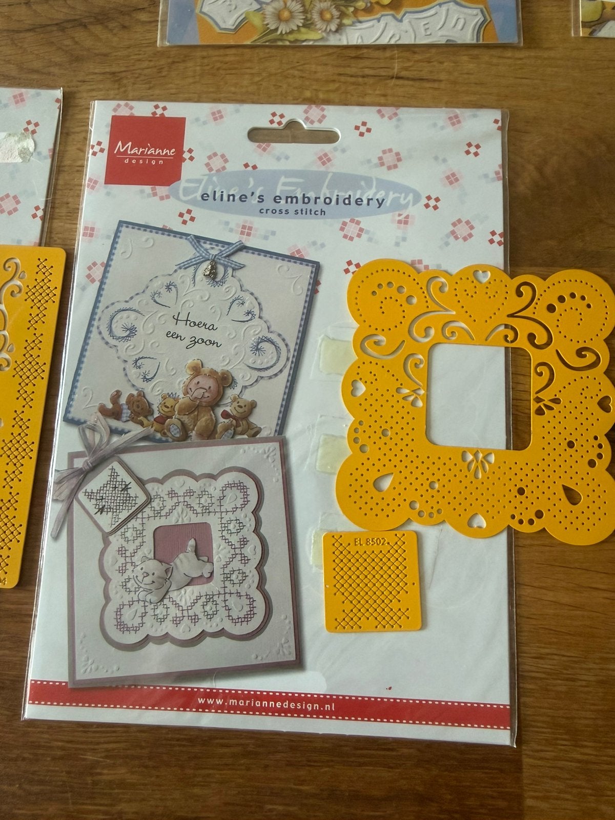 Embossing- en borduurmallen – Marianne Design e.a., Hobby en Vrije tijd, Ophalen of Verzenden, Overige thema's, Pons of Mal