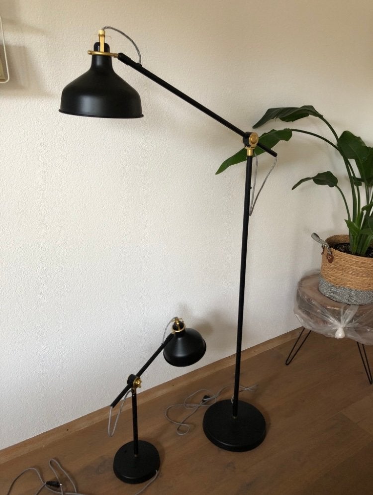 Ikea Ranarp vloerlamp + bureaulamp zwart met goud, Ophalen, Zo goed als nieuw, 150 tot 200 cm