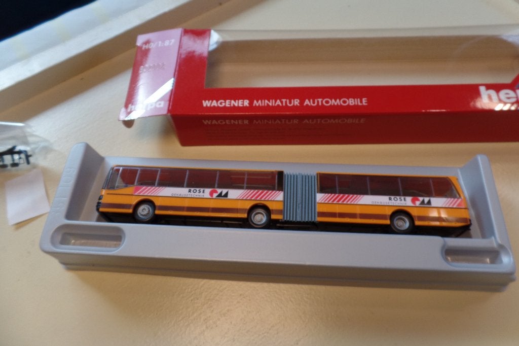 Setra verlengde streek bus Rose  (Herpa), Verzenden, Nieuw, Bus of Vrachtwagen, Herpa