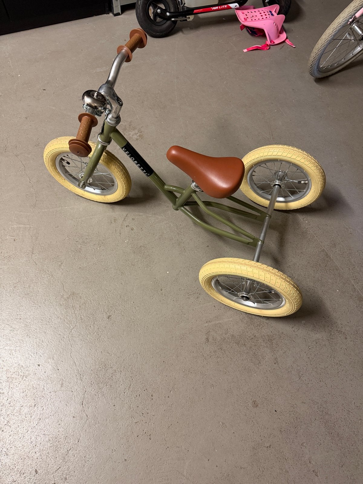 Veloretti loopfiets (tweewieler en driewieler) - Groen, Fietsen en Brommers, Ophalen, Gebruikt, Verstelbare zitting
