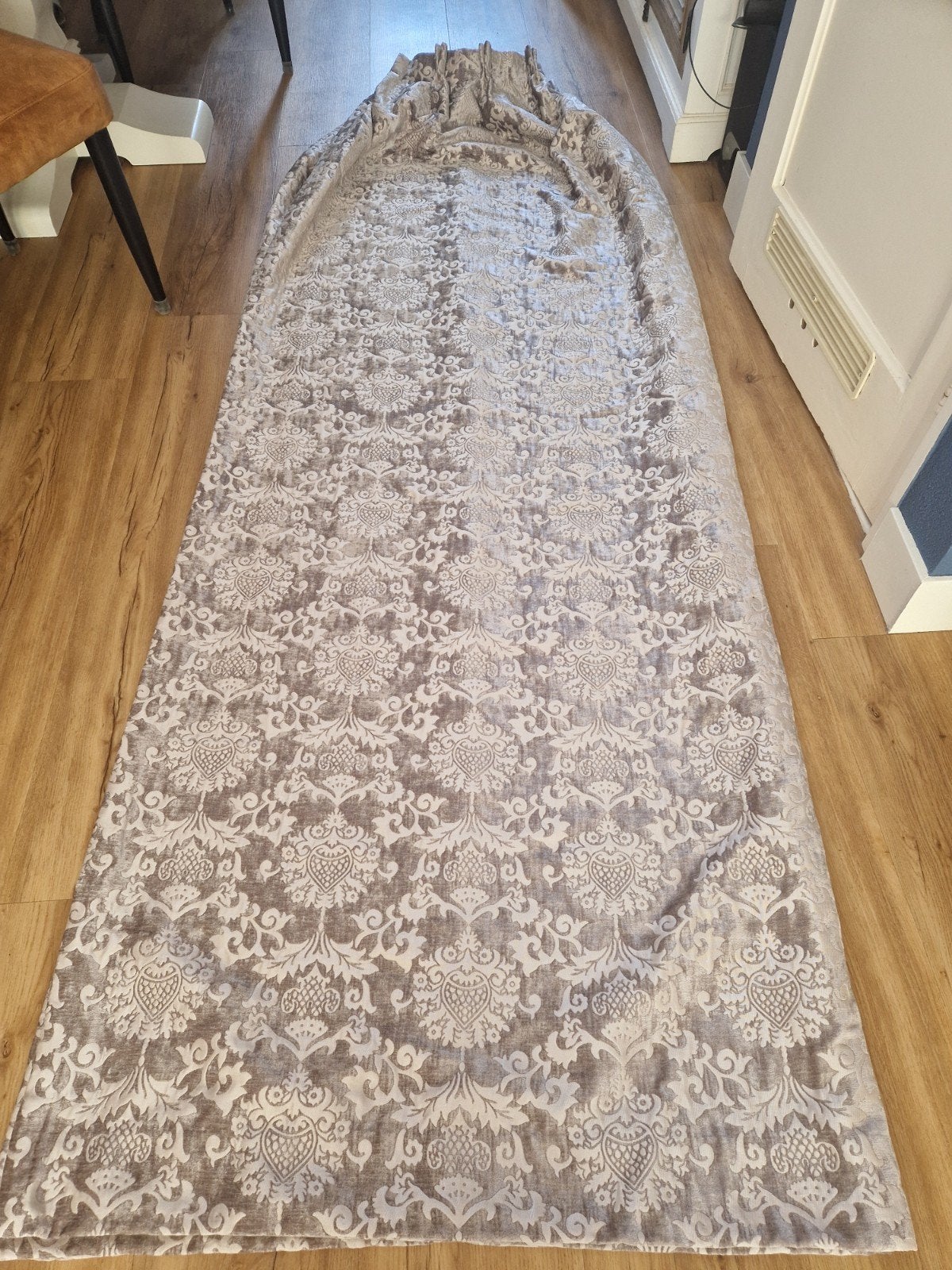 Kwantum gordijnen grijs 350 br/250 hg nieuwstaat, Kwantum, Ophalen, Grijs, Verduisterend