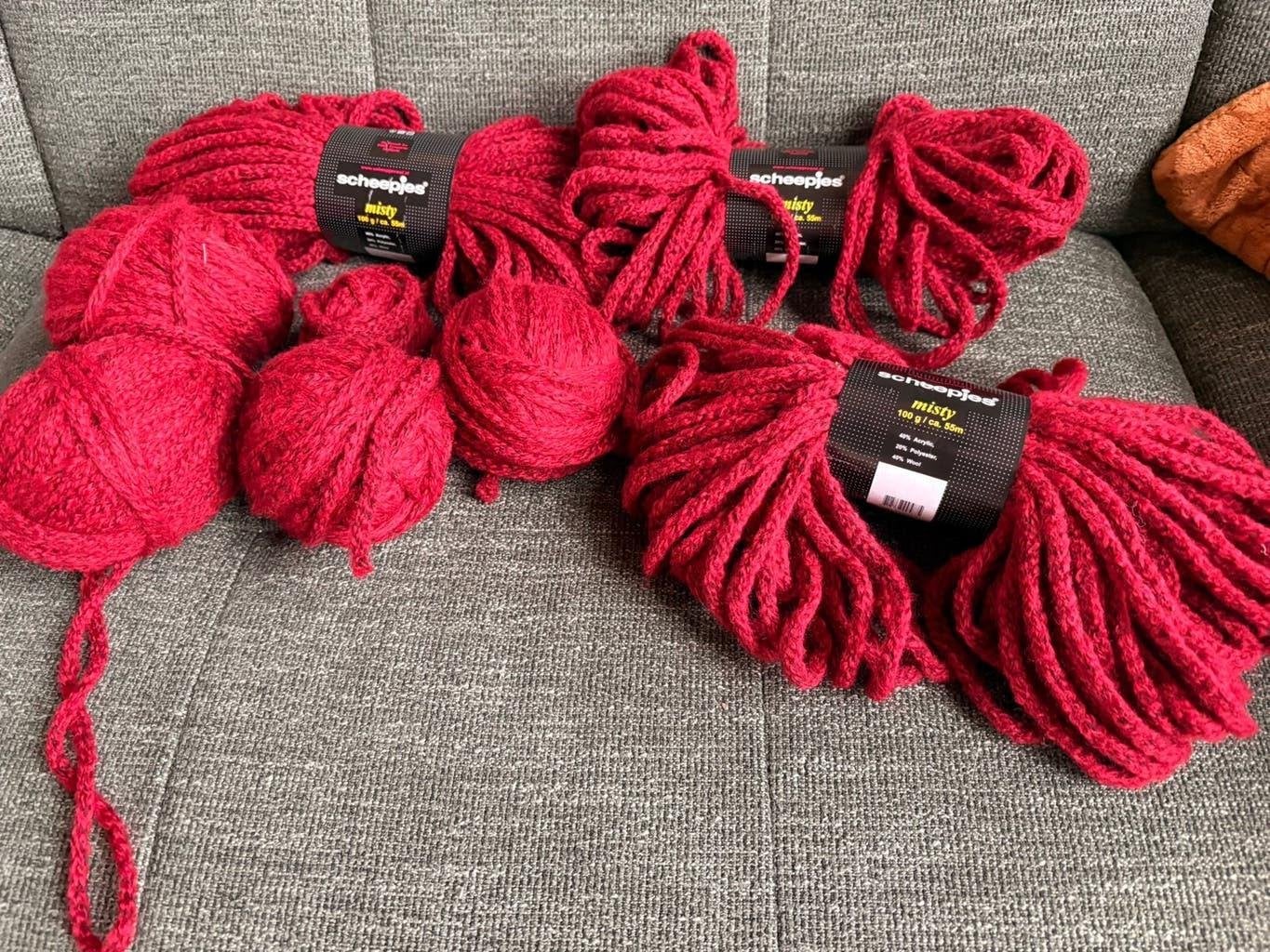 Scheepjes Misty, dikke wol / koordwol met 40% echte wol!, Hobby en Vrije tijd, Breien en Haken, Ophalen of Verzenden, Zo goed als nieuw
