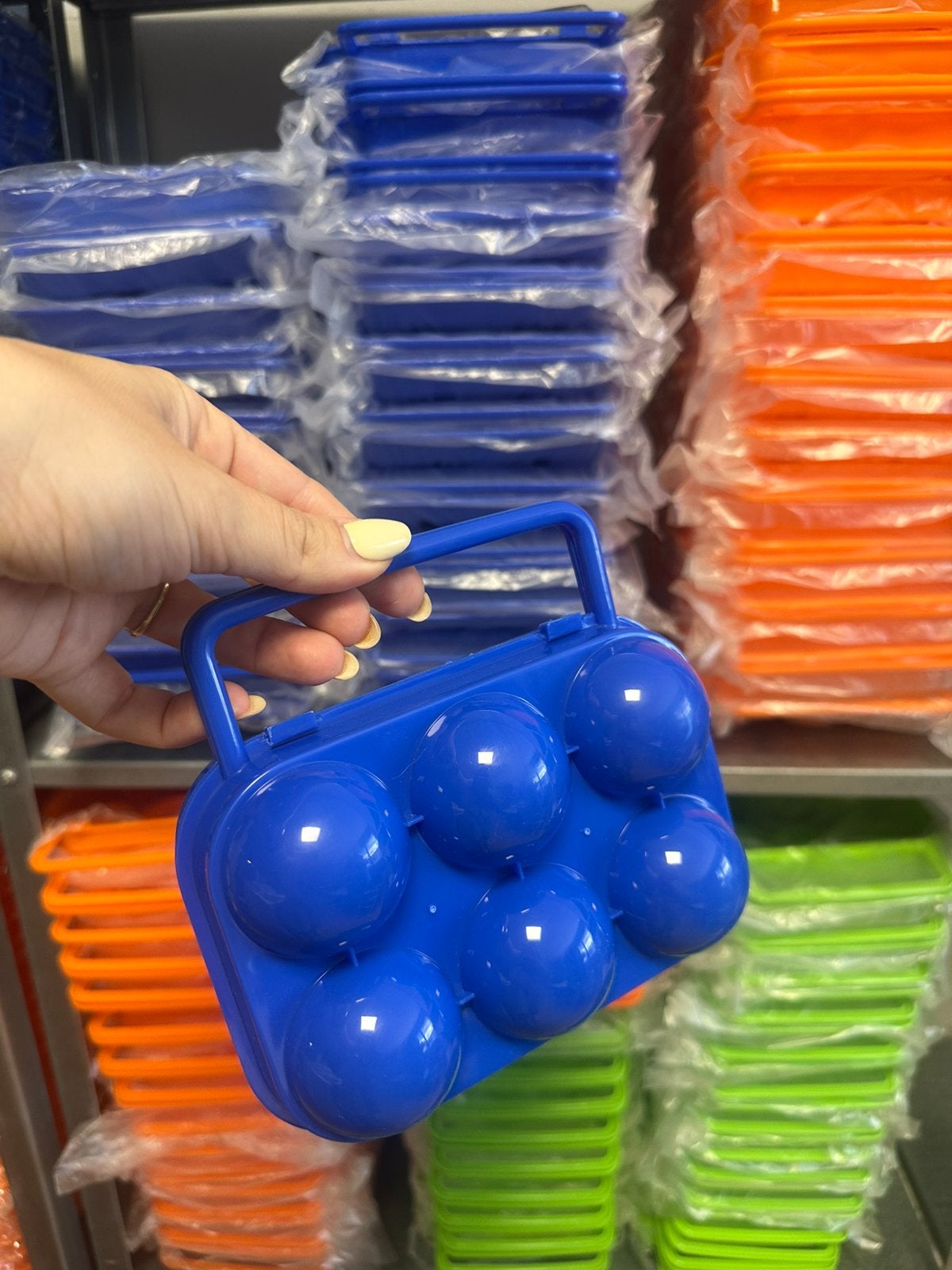 Partij 145 Kunststof Eierdozen | 6 Eieren | Div Kleuren, Blauw, 3849 ms, Nieuw, Ophalen of Verzenden
