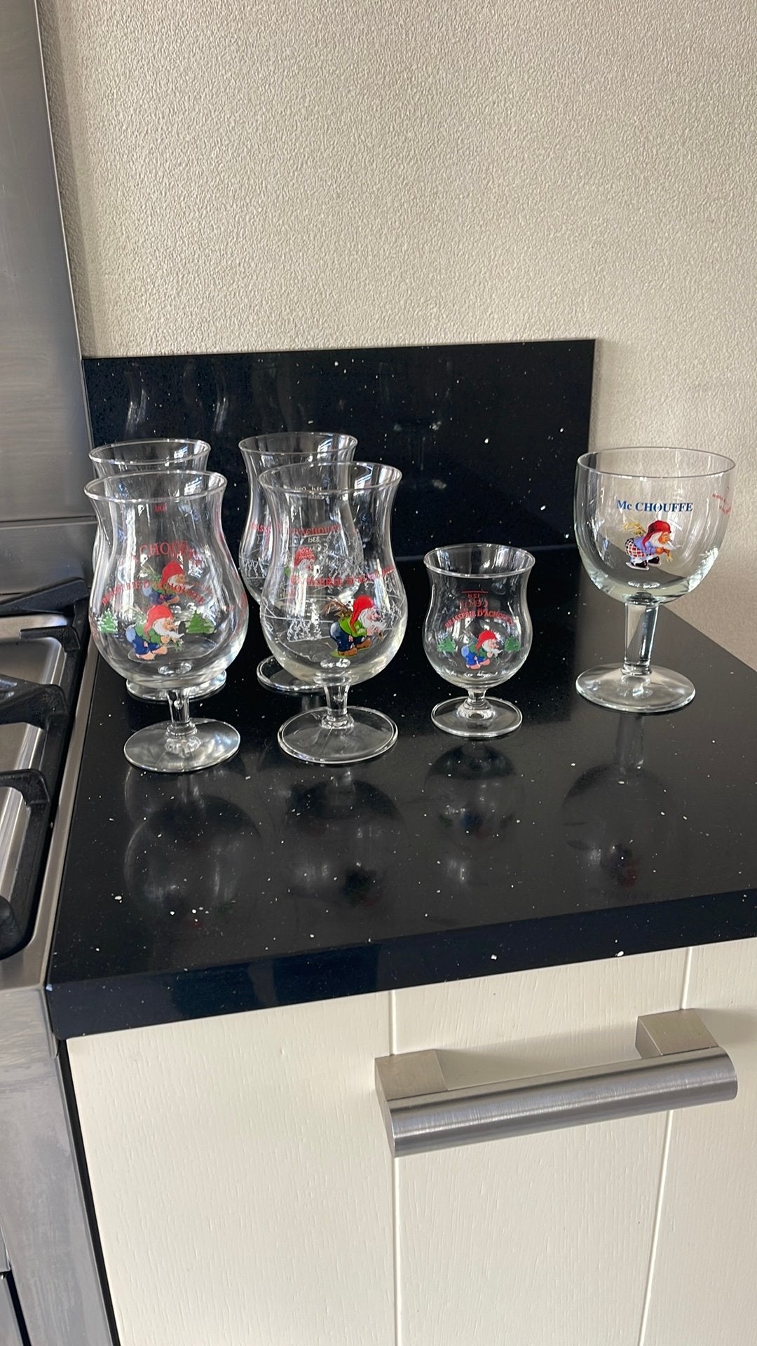 Zes La Chouffe glazen, Ophalen of Verzenden, Zo goed als nieuw, Bierglas