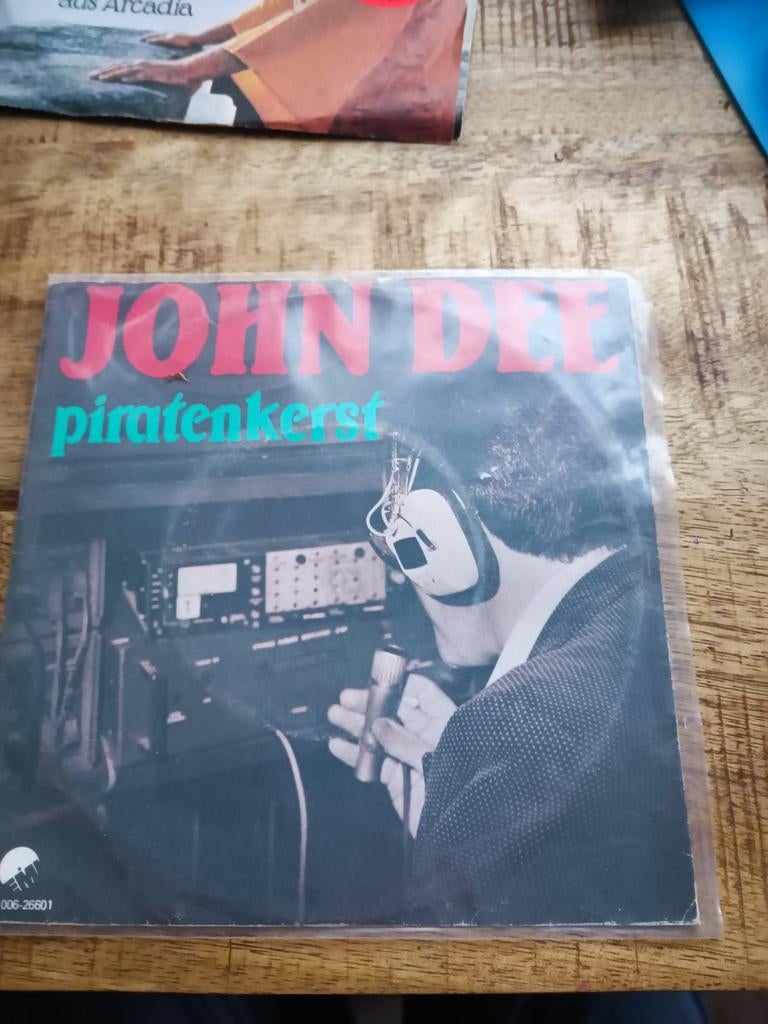 John Dee - piratenkerst, Ophalen of Verzenden, Zo goed als nieuw, Overige formaten, Levenslied of Smartlap
