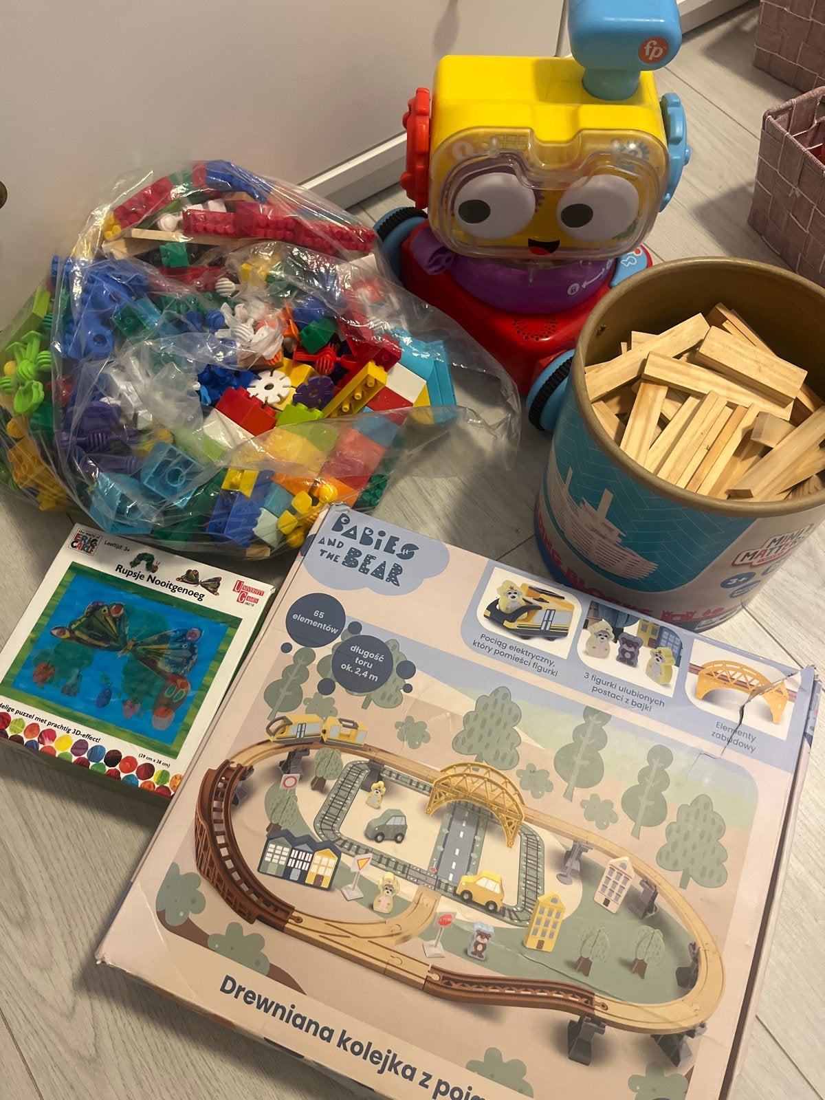 Grote set speelgoed: treinbaan, puzzel, blokken, robot, Ophalen of Verzenden, Gebruikt, Jongen of Meisje