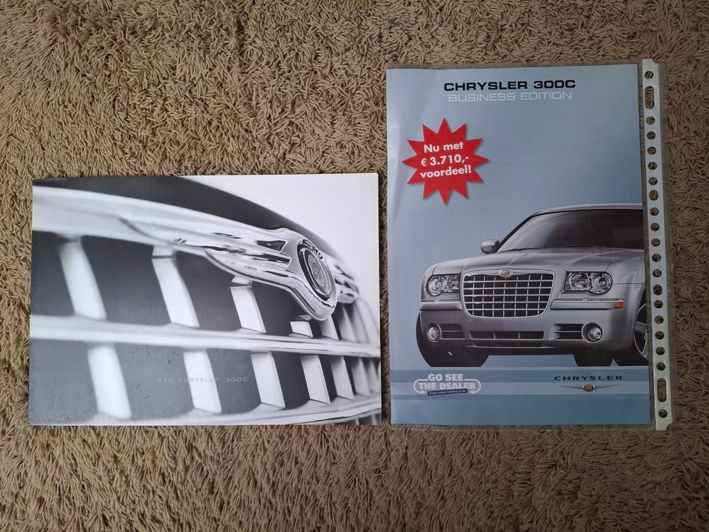 Autofolder en leaflet Chrysler 300C, Verzenden, Zo goed als nieuw, Overige merken