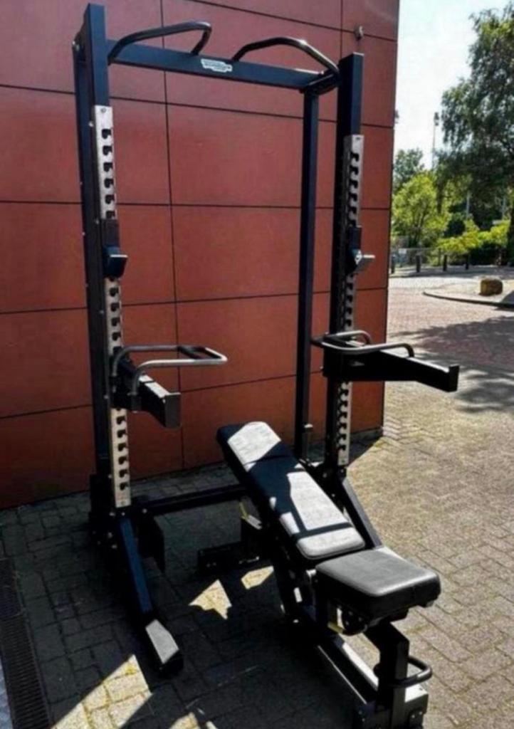Technogym Pure Strength Halfrack, 147,5kg Gewichten, Bankje, Sport en Fitness, Fitnessmaterialen, Ophalen, Gebruikt, Overige typen