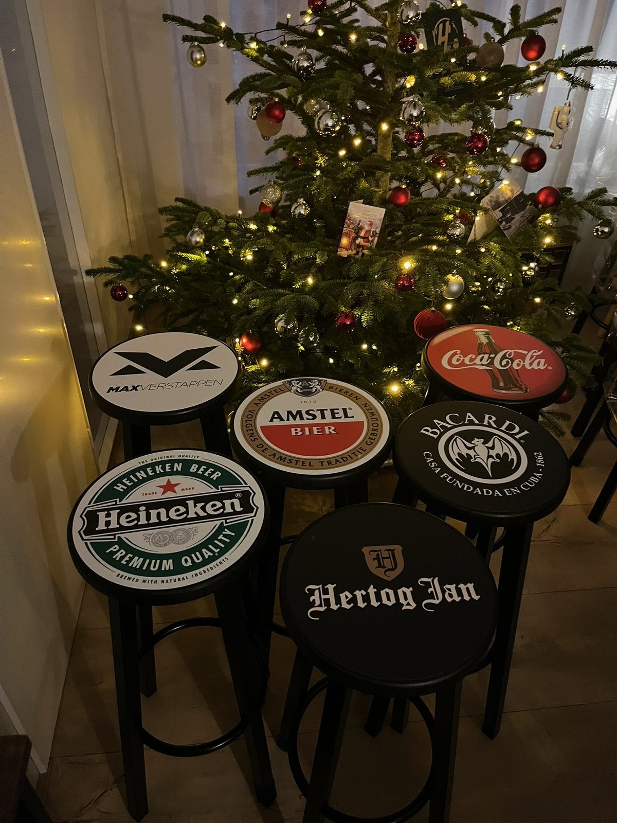 Barkrukken met verschillende logo’s – 20+ op voorraad, Huis en Inrichting, Barkrukken, 5 krukken of meer, Met voetsteun, 60 tot 90 cm