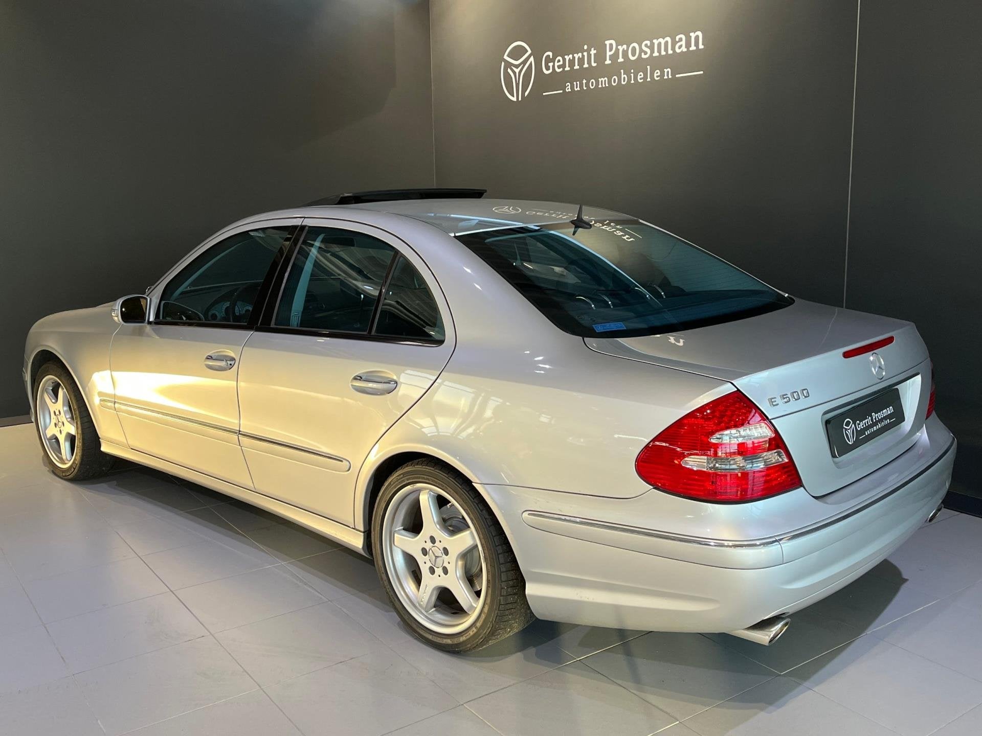 Mercedes-Benz E-klasse 500 Avantgarde (Let op! BTW verrekenb, Auto's, Automaat, Achterwielaandrijving, Gebruikt, Leder