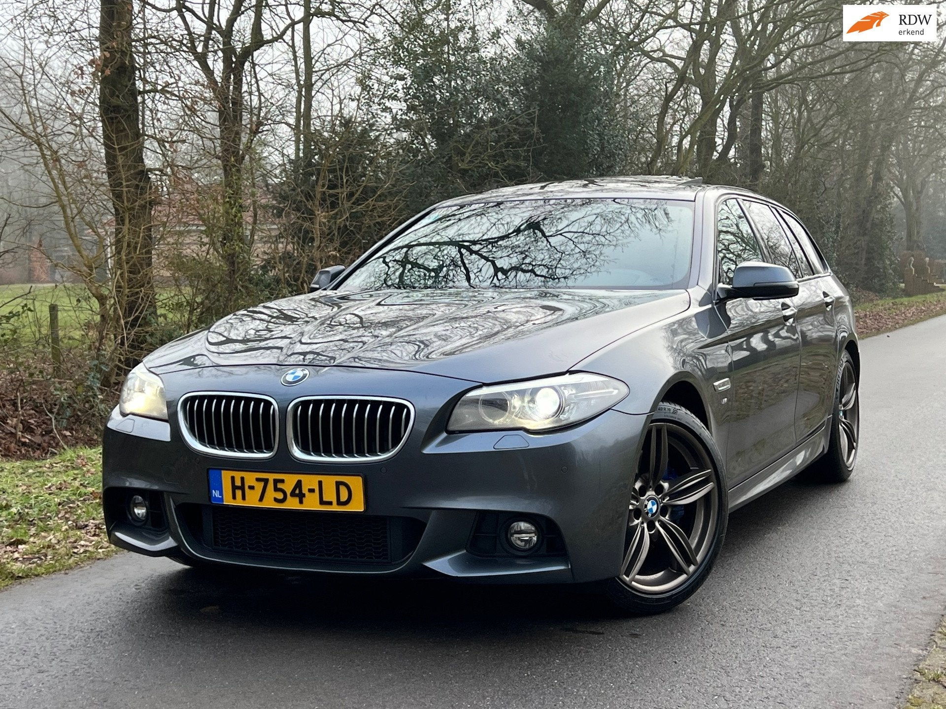 BMW 5-serie Touring 530xd High Executive | M-Pakket + Pano +, Auto's, BMW, Automaat, Gebruikt, 2993 cc, 259 pk