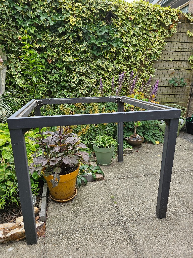 Tuintafel - zonder glazen blad, Ophalen, Gebruikt, Vierkant, Aluminium