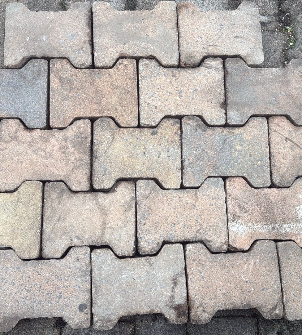 Gratis tuintegels/stenen, 600 stuks, 20m2, Tuin en Terras, Tegels en Klinkers, Ophalen, Gebruikt, 10 m² of meer, Beton