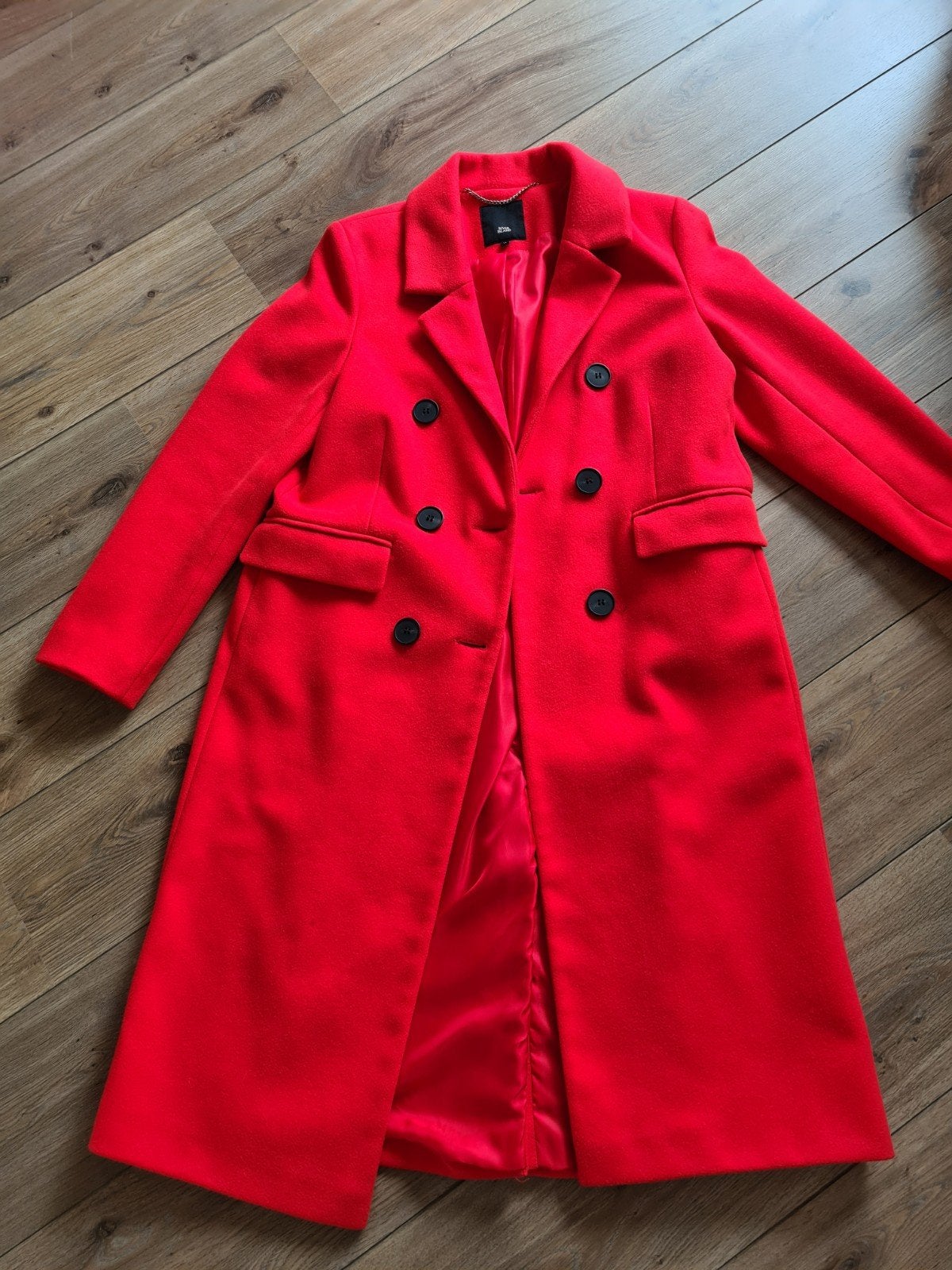 Mooie lange rode jas van River Island Maat L, River Island, Maat 42/44 (L), Ophalen of Verzenden, Zo goed als nieuw
