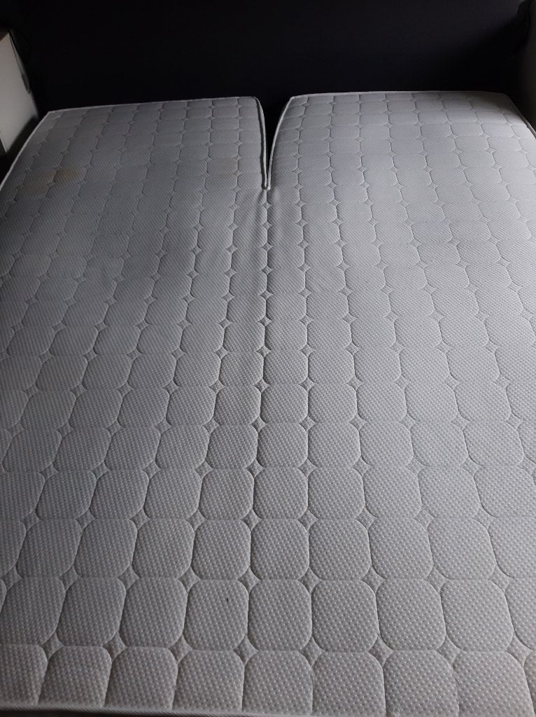 Splittopper van 1.80 X 2.10 . Ongeveer 7 cm hoog ., Ophalen, 210 cm, Tweepersoons, Zo goed als nieuw