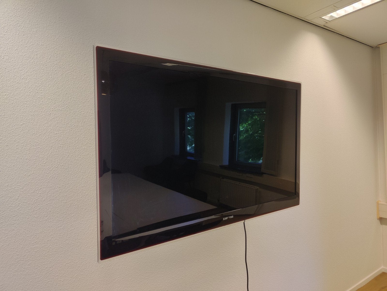 Samsung UE55B7000 55 inch LCD incl muurbeugel, Ophalen, Gebruikt, LCD, 100 Hz