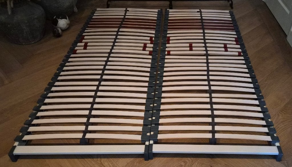 Lattenbodem 160x210 met verstelbare poten, Huis en Inrichting, Slaapkamer | Matrassen en Bedbodems, Ophalen, 210 cm, Tweepersoons