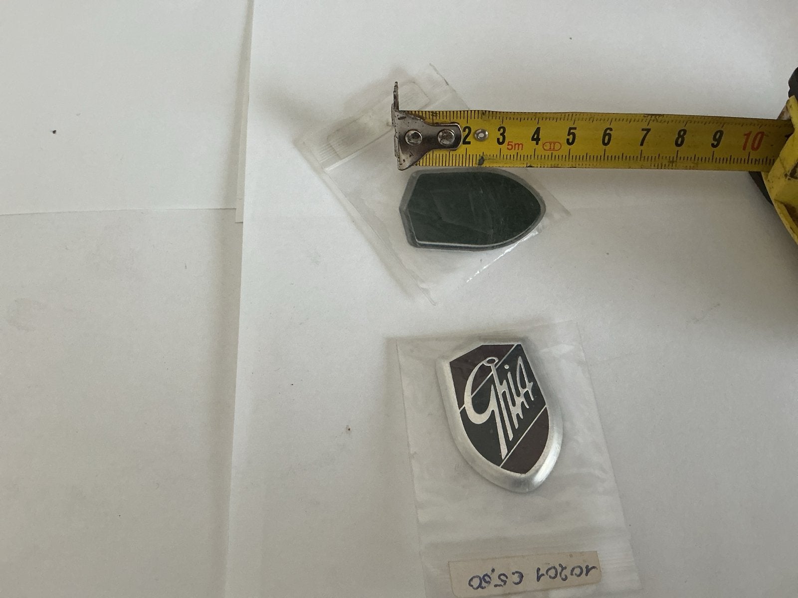Ghia emblemen - Set van 2, Auto-onderdelen, Klein materiaal, Ophalen of Verzenden, Gebruikt, Ford