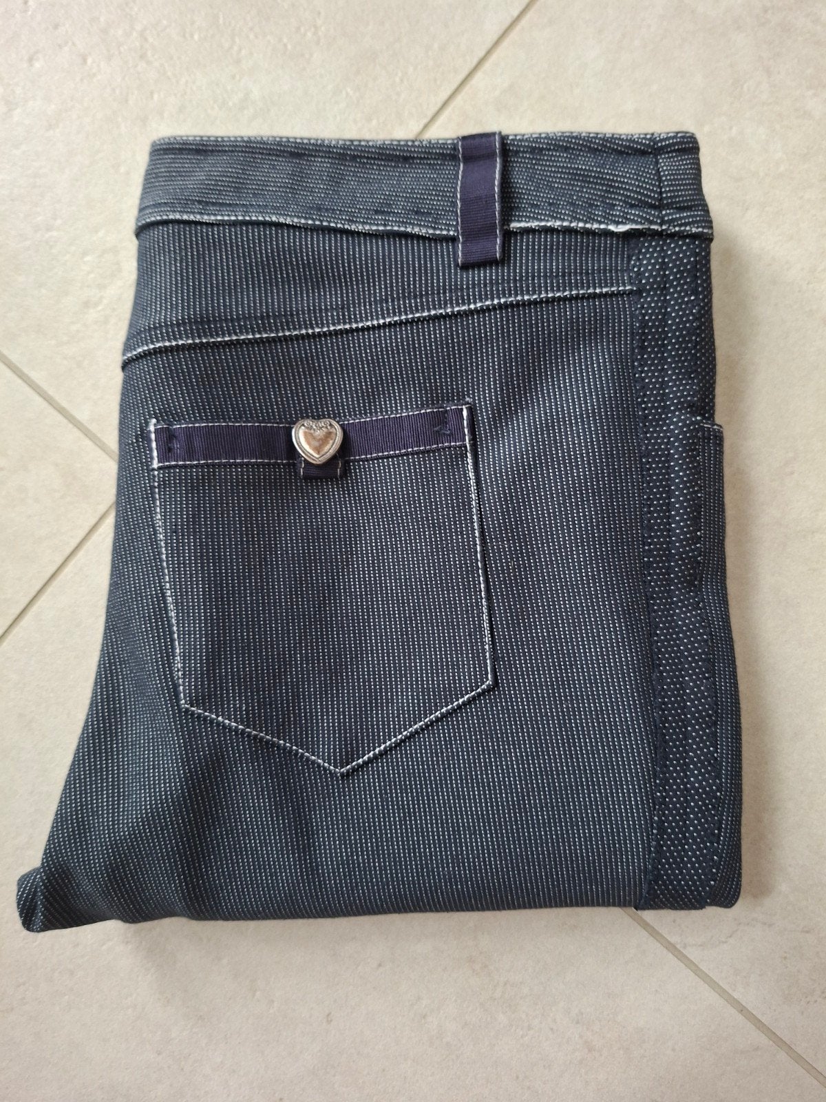 Tricot Chic Donkerblauwe-crème Gestreepte Stretchbroek, Maat 38/40 (M), Blauw, Ophalen of Verzenden, Zo goed als nieuw