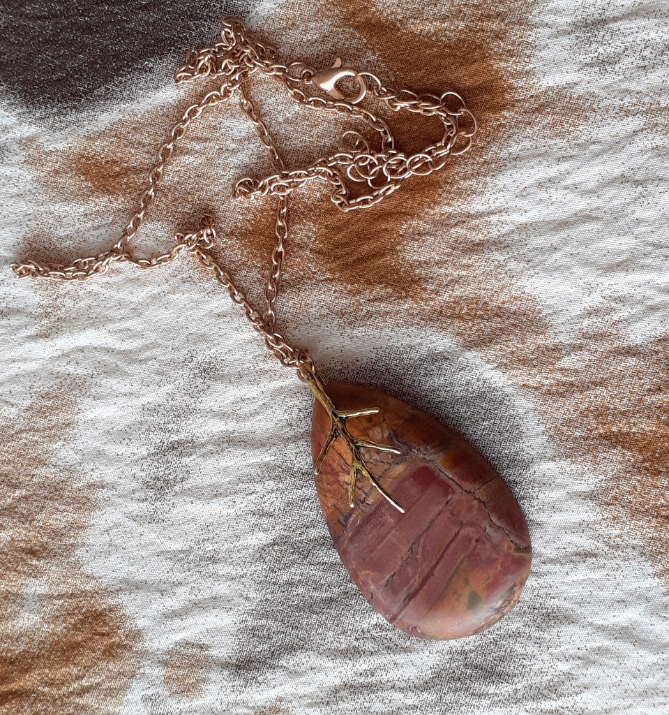 Ketting edelsteen hanger bruine jaspis druppel, Bruin, Nieuw, Ophalen of Verzenden, Steen of Mineraal
