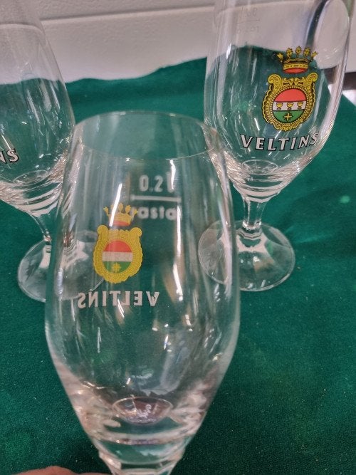 Veltins vintage 1 glas op voet 0.2l rastal, Ophalen of Verzenden, 'T Olde Gre-j, Info@toldegrej.nl, Endepoelstraat 20f Didam