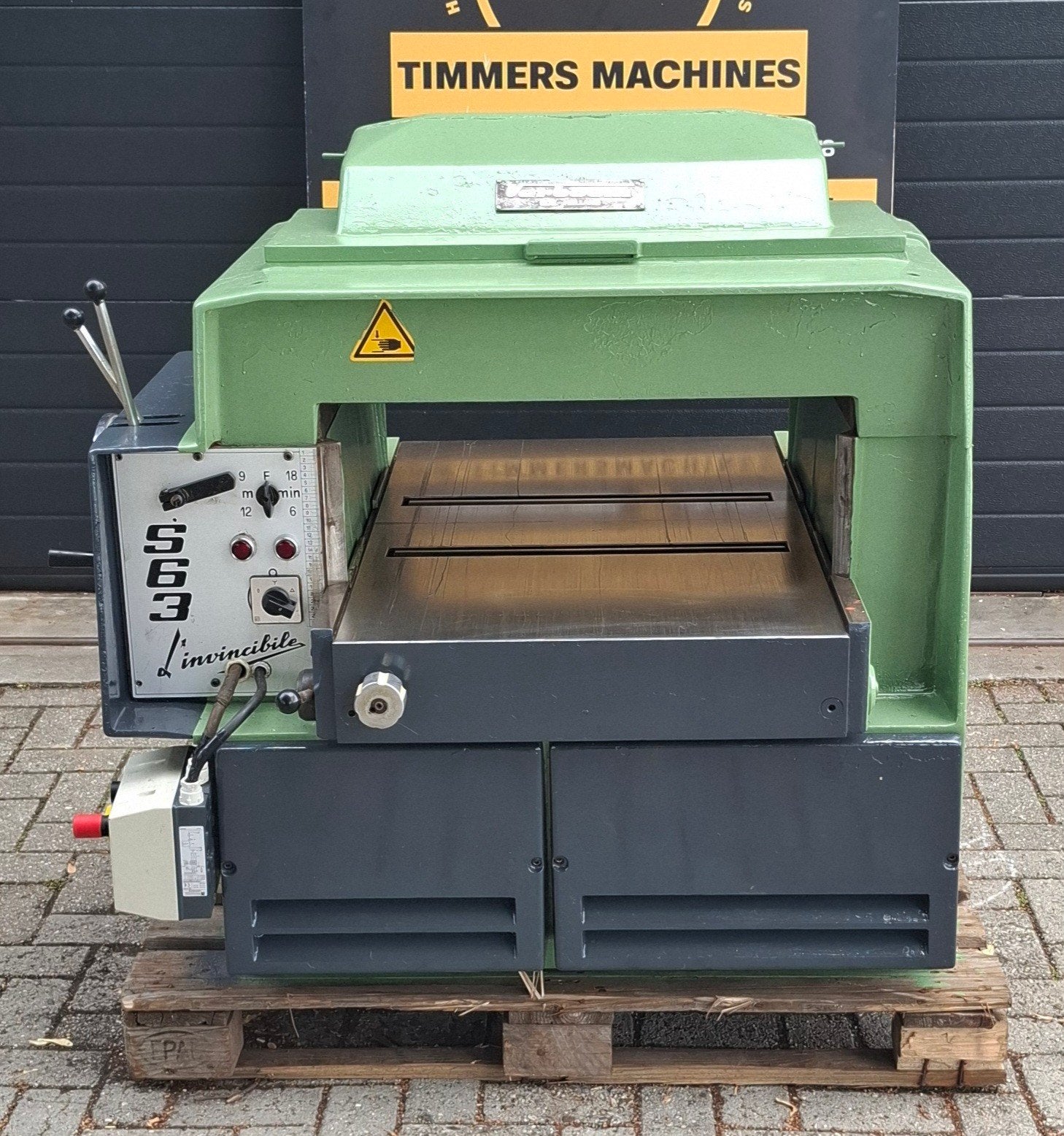 SCM vandiktebank 630mm 4 messen elektrische hoogte noodstop, Ophalen of Verzenden