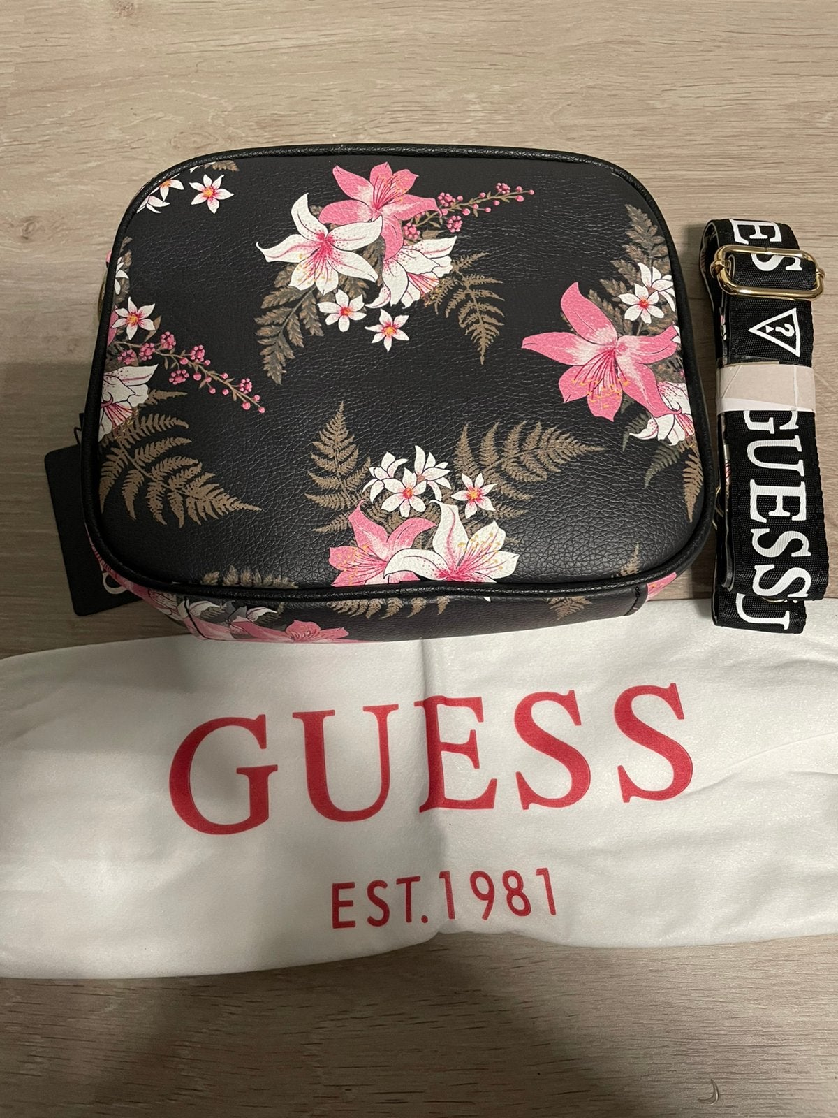 Guess schoudertas, Ophalen of Verzenden, Nieuw, Zwart