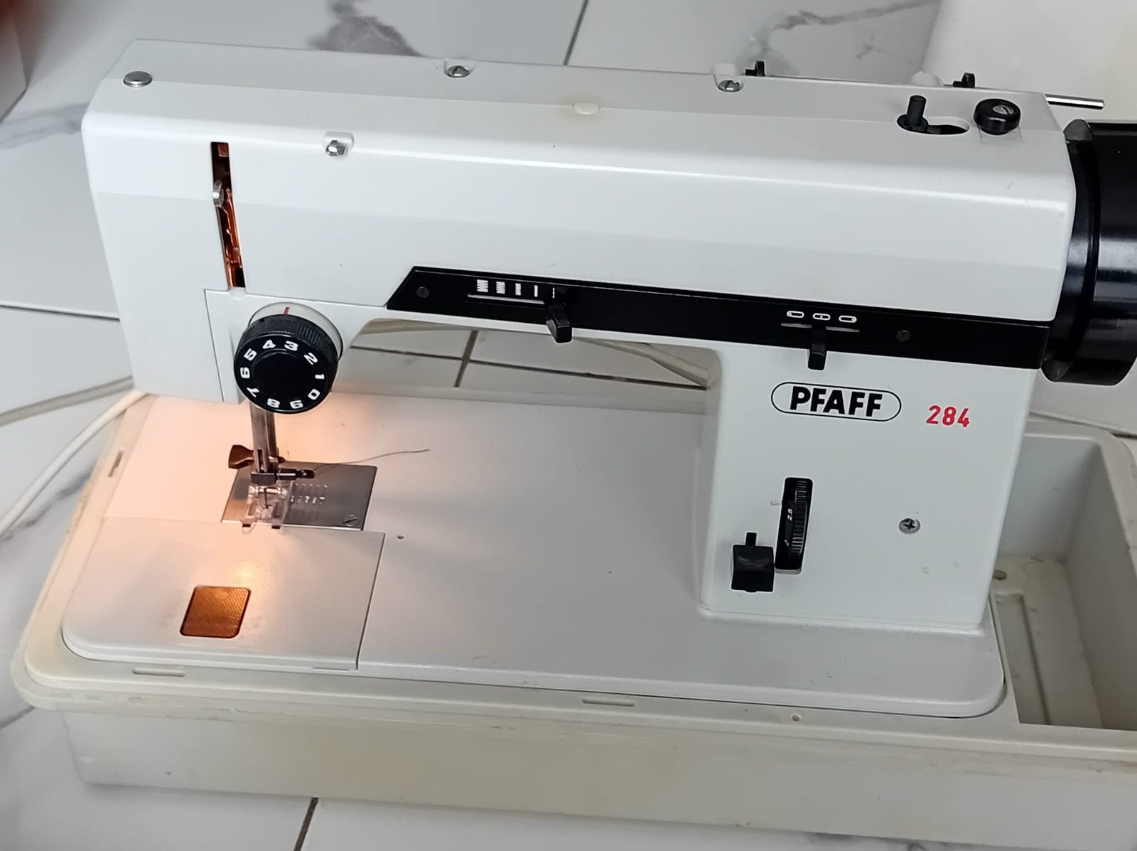 Pfaff 284 Naaimachine - Robuust en Betrouwbaar, Ophalen, Gebruikt, Naaimachine, Pfaff