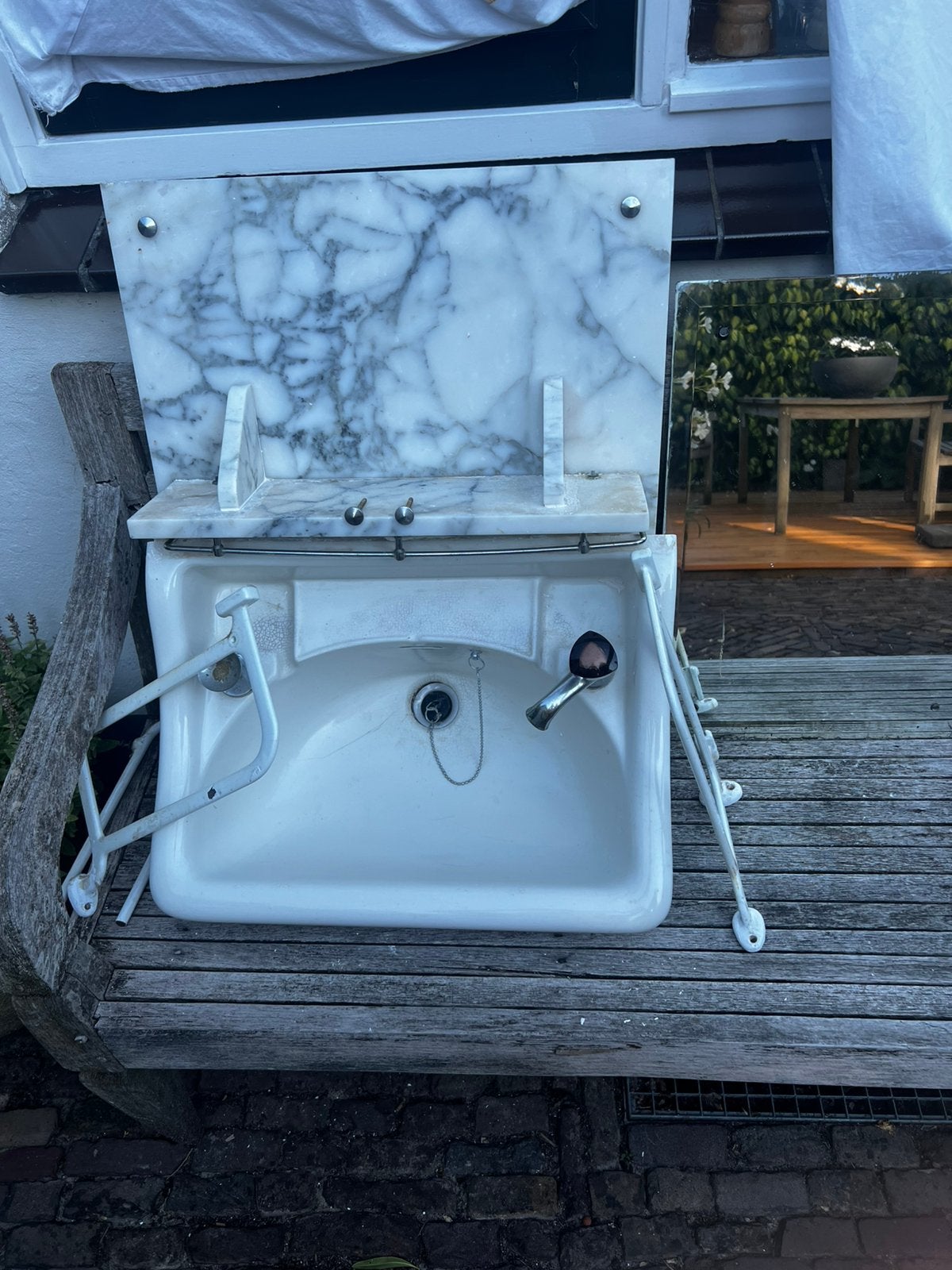 Wasbak met marmeren planchet, Ophalen, Gebruikt, Steen, Wastafel