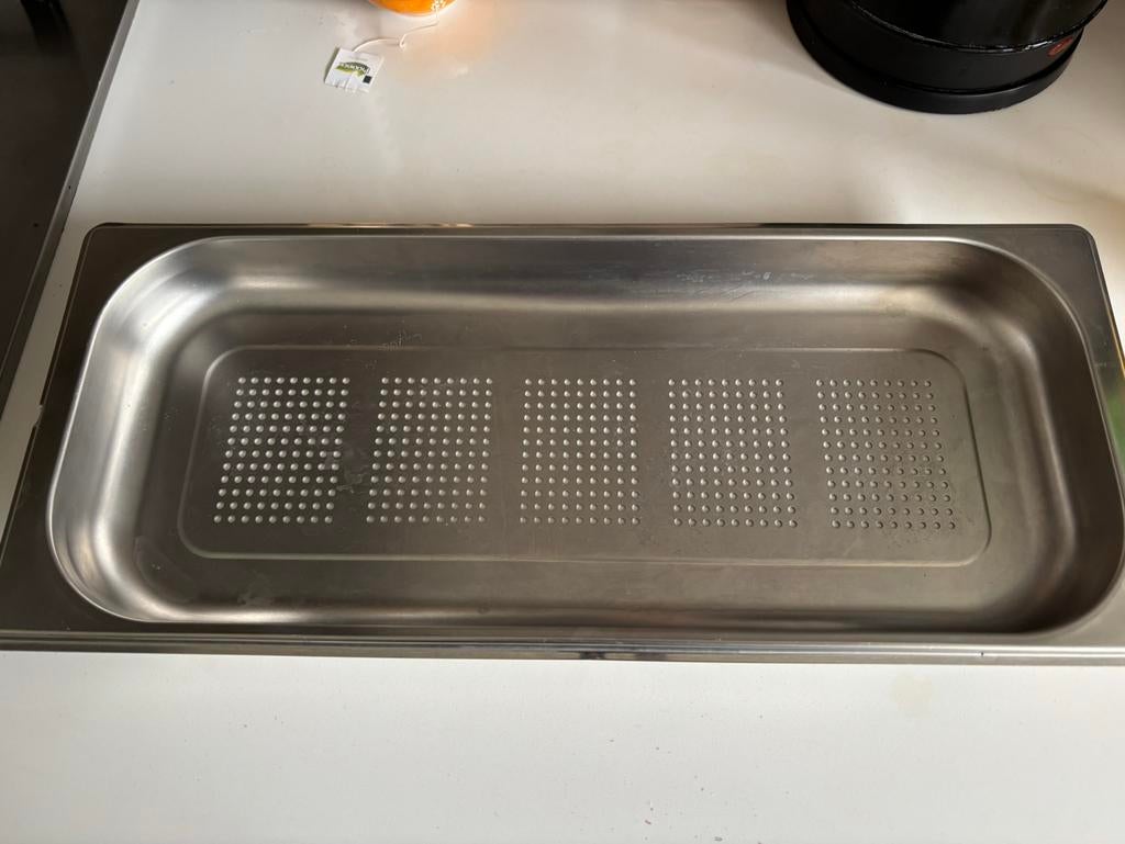 Gezocht: stoomovenschaal voor miele stoomoven, Minder dan 50 cm, Ophalen of Verzenden, Zo goed als nieuw, Minder dan 25 cm