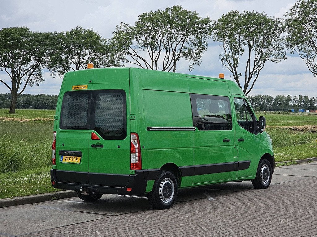 RENAULT MASTER 2.3 dci 130 dc l2h2, Auto's, Bestelauto's, 13 km/l, Gebruikt, Euro 6, Navigatiesysteem