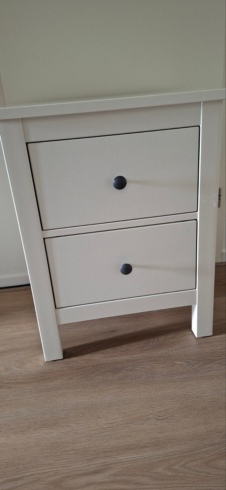 Hemnes nachtkastje, Huis en Inrichting, Ophalen, Gebruikt, 45 tot 65 cm, 70 cm of meer