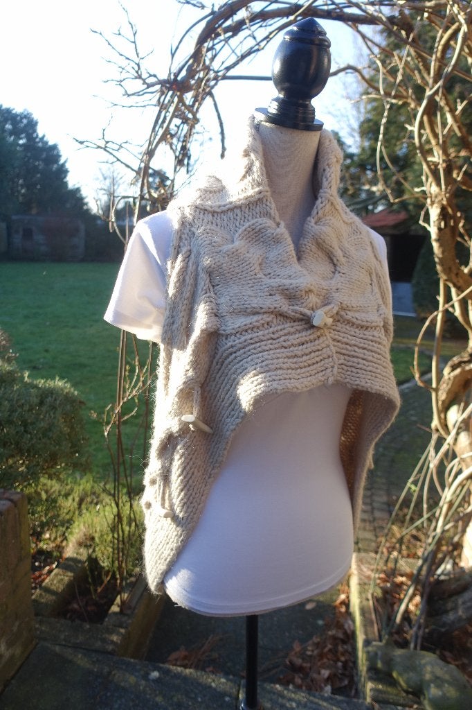 zandkleurige deels alpacca wollen vest van drykorn mt XS, Kleding | Dames, Truien en Vesten, Drykorn, Beige, Ophalen of Verzenden